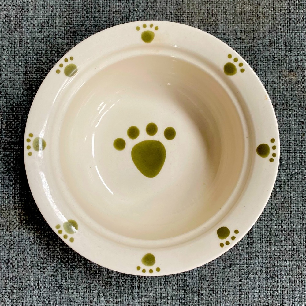🌺4 Items 25$🌺 Cat Dish w Paw Prints - Cream & Green - Ceramic